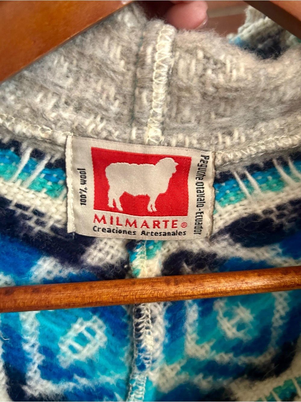 Milmarte🔥🔥New WithOUT Tags🔥🔥Cozy Hooded Poncho Sweater in Cream & Teal - Picture 6 of 6